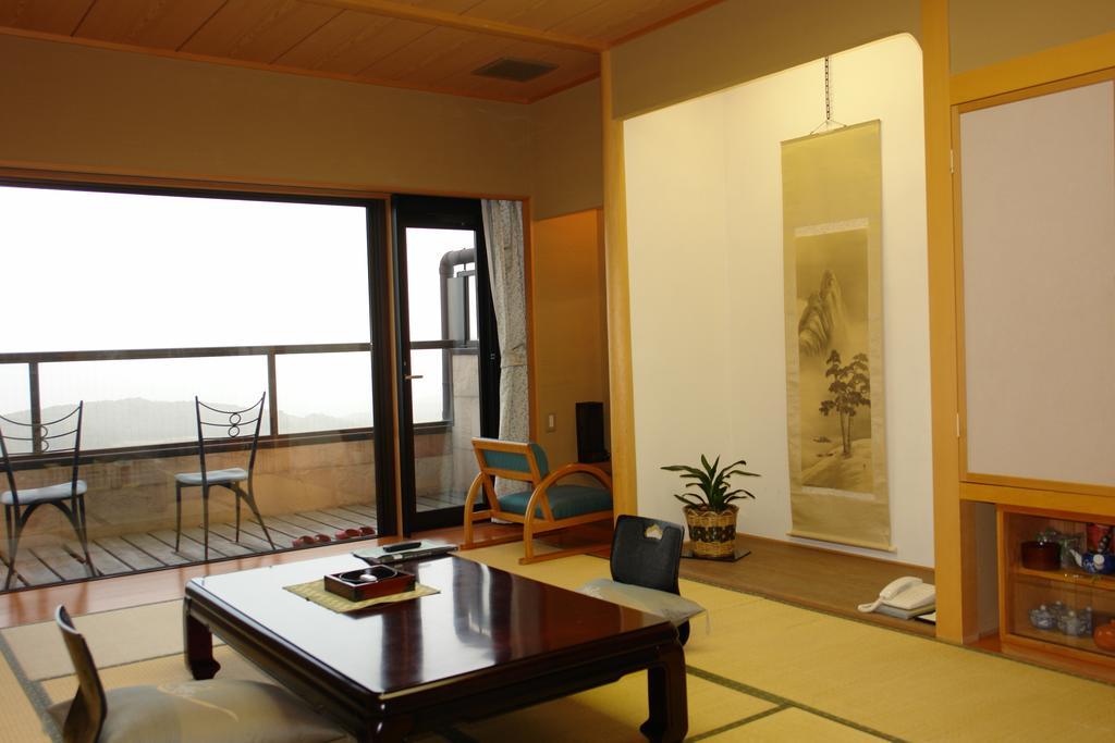 Kounkaku Hotel Nihonmatsu Екстериор снимка